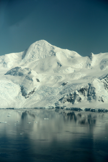 Mt Gaudry as seen from a BAS Twin Otter, on the approach back to Rothera.